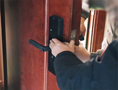 北林24小时上门开锁公司